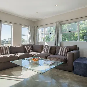 https://14-york-mews-cape-town.hotels-capetown.com