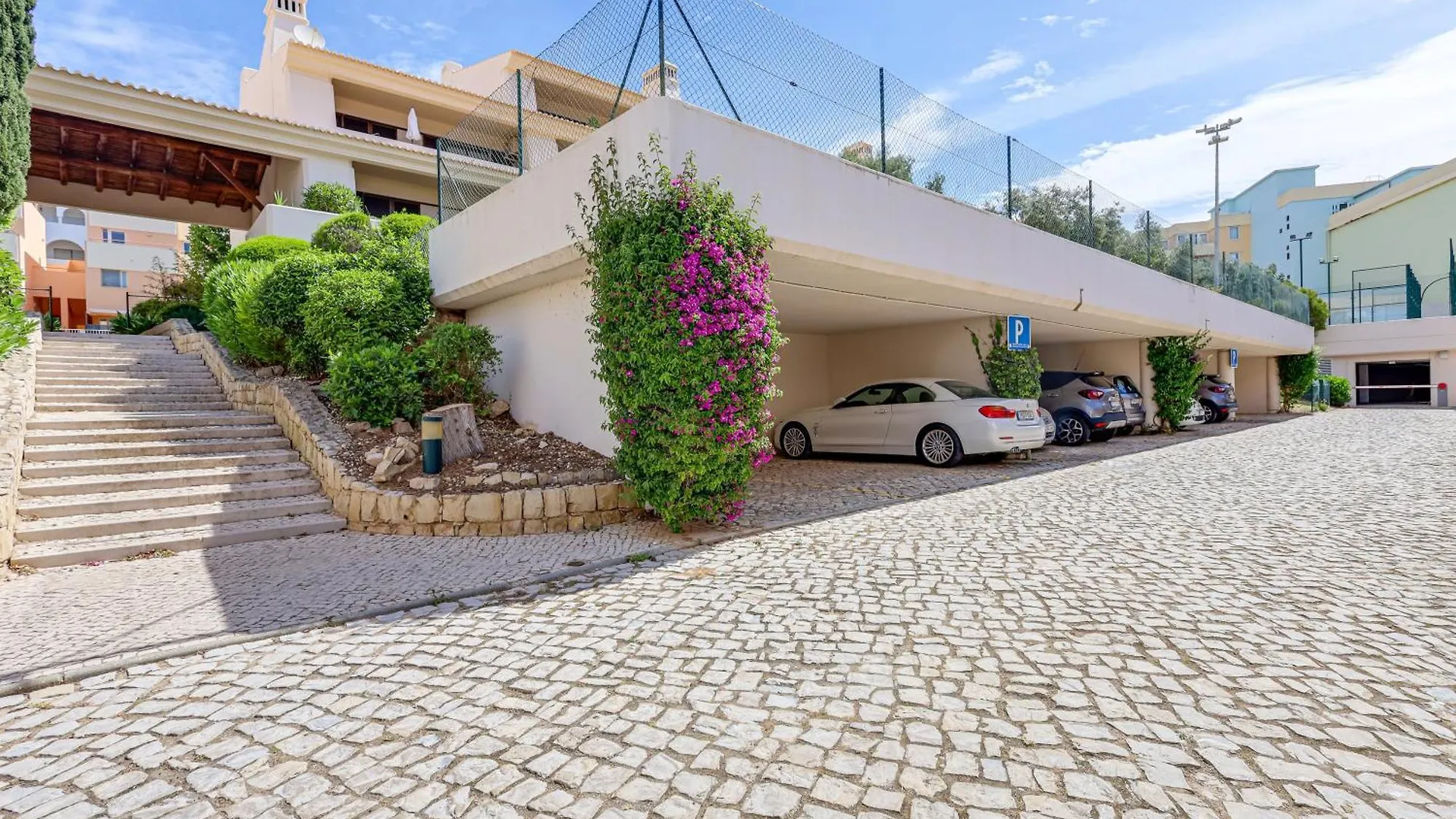 Apartment With 2 Bedrooms, 2M To The Beach Armacao de Pera Portugal