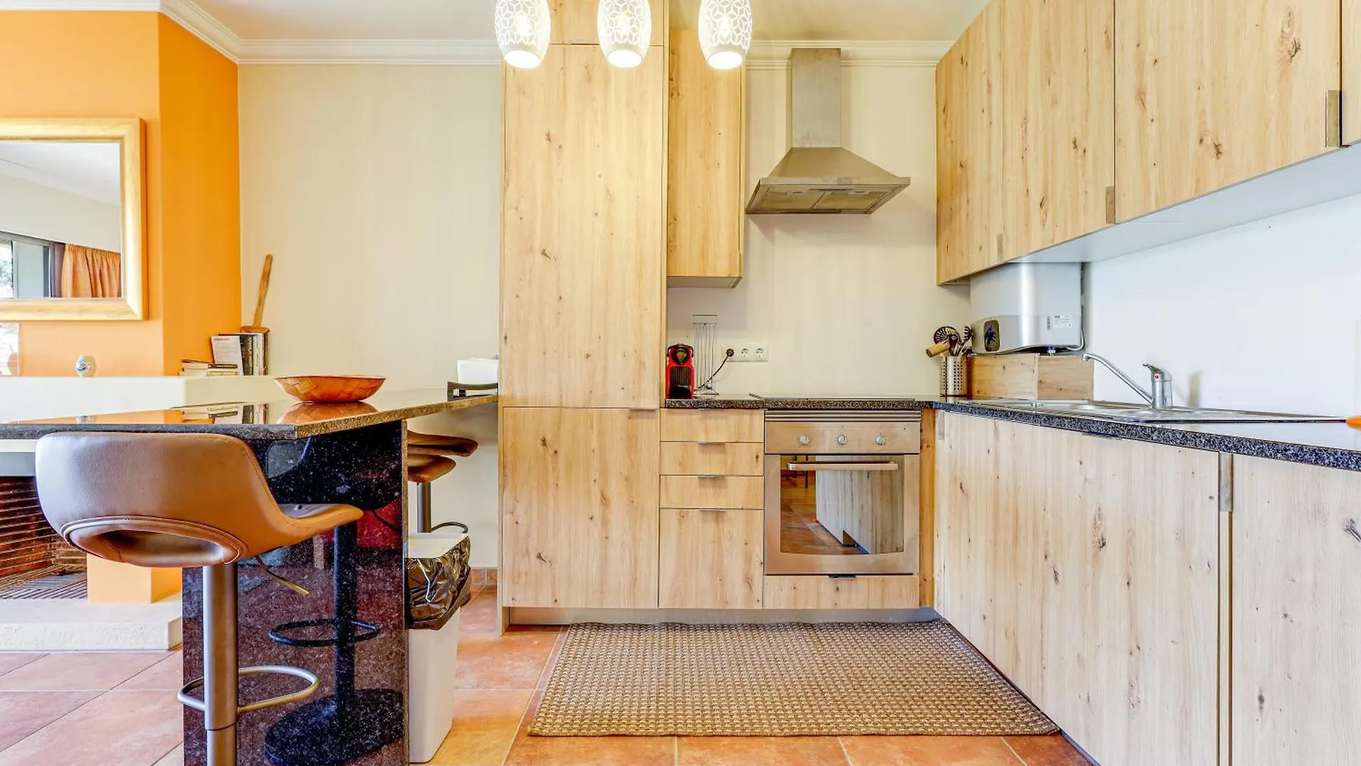Apartment With 2 Bedrooms, 2M To The Beach Armação de Pêra 0*,  Portugal