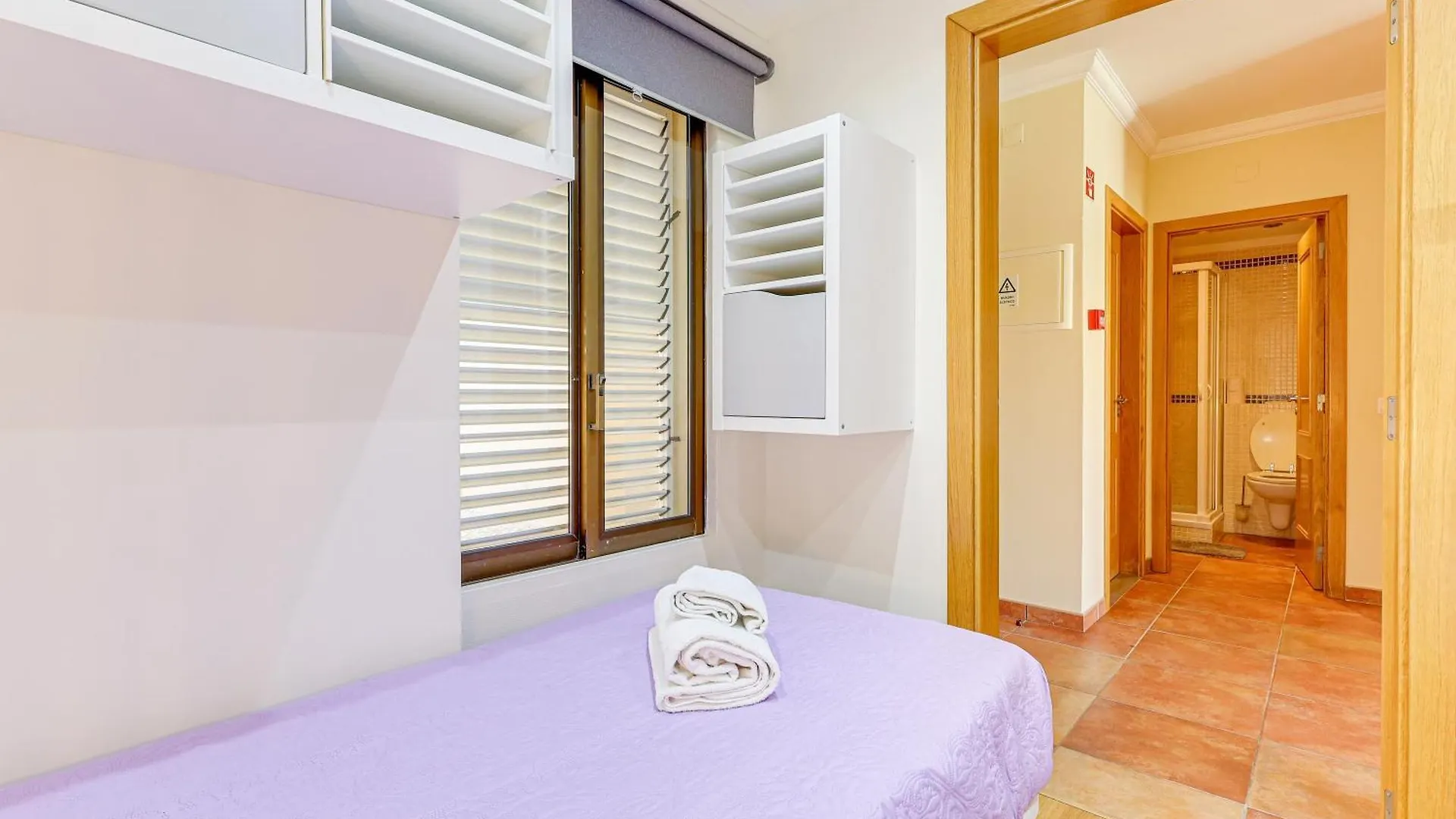Apartment With 2 Bedrooms, 2M To The Beach Armação de Pêra Portugal