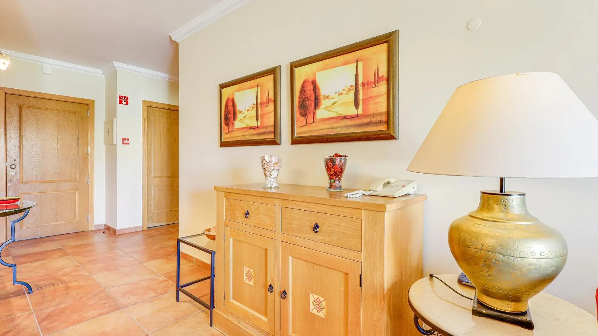 Apartment With 2 Bedrooms, 2M To The Beach Armação de Pêra Portugal